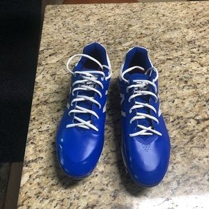 New Balance men’s metal Baseball cleats 4049 v5